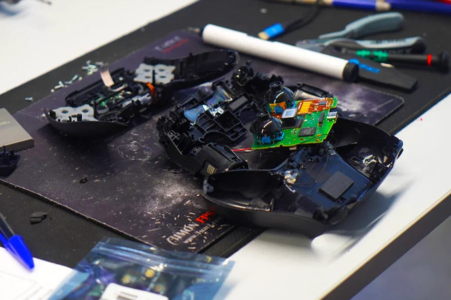 Comment prolonger la durée de vie de sa manette : du modèle d’origine à la manette personnalisée