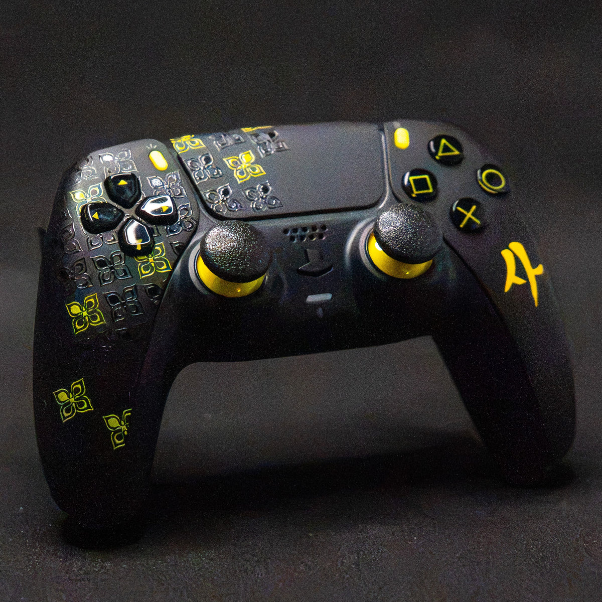 Manette PS5 Personnalisée - Style MW4 Black & Yellow