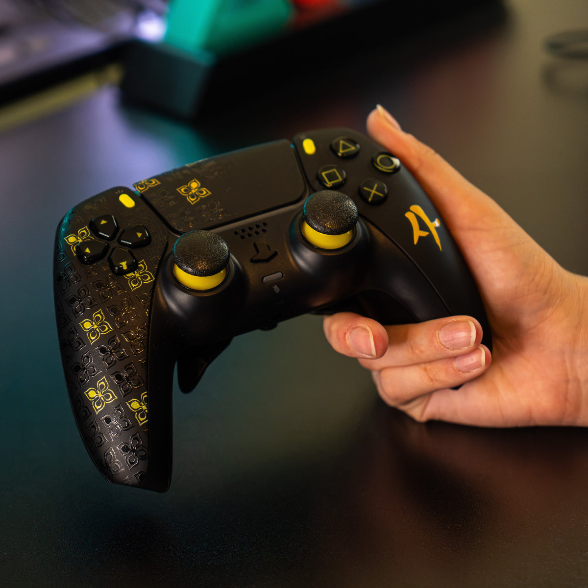 Manette PS5 à Palettes - EVO MW4 Black & Yellow