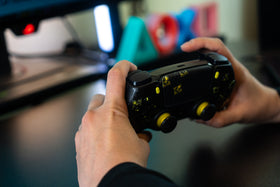 Manette PS5 à Palettes - Pro MW4 Black & Yellow