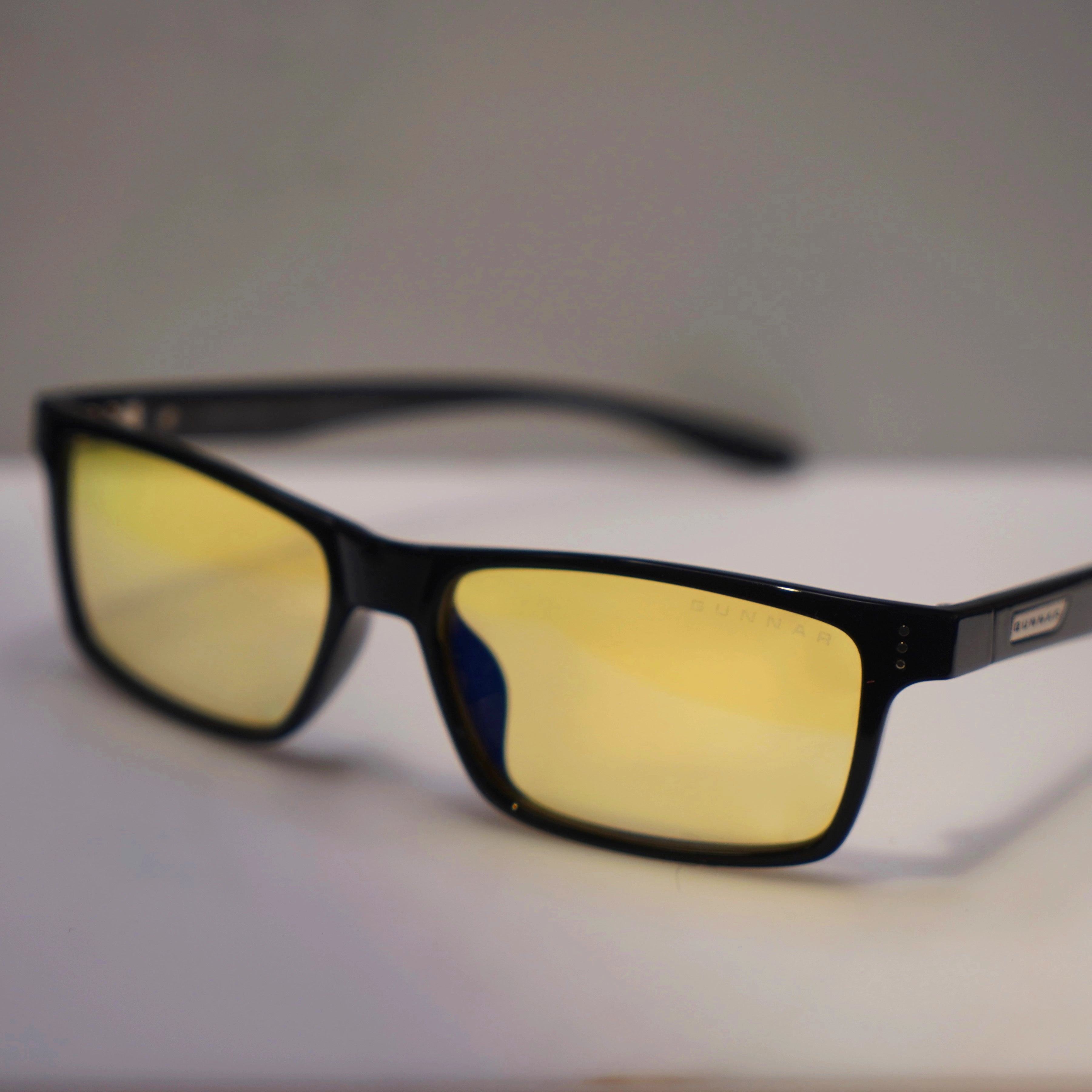 Protège tes yeux avec ces lunettes Gunnar conçues pour filtrer la lumière bleue